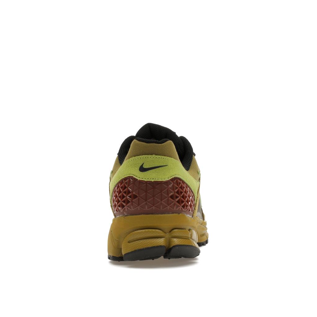 Nike Мужские беговые кроссовки Nike Air Zoom Vomero 5 Pacific Moss Black Pear FJ1910-300