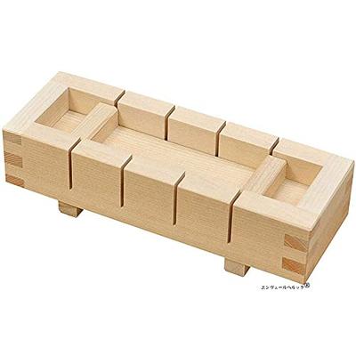 Прессованный суши-машина Hinoki, позволяющий аккуратно нарезать кусочки, не теряя их в диаметре 21 xx см, поставляется с удобной нарезкой