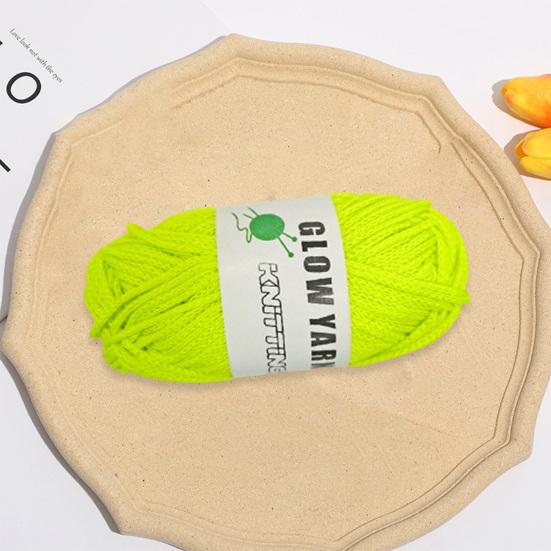 1 рулон шерстяной пряжи, светящейся в темноте, 2 мм, светящаяся швейная пряжа для вязания крючком, принадлежности для рукоделия