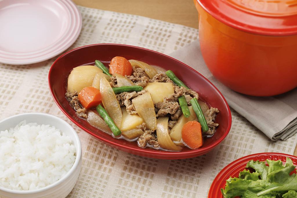 Овальное глубокое блюдо Le Creuset 23 см, Белое, Термостойкое, Подходит для микроволновой печи, духовки и посудомоечной машины, Подходит для запекания, гратена, карри и пасты