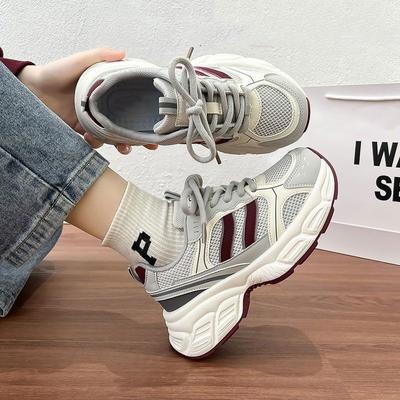2025 лето тонкие дышащие толстая подошва увеличивающие рост женские полые легкие модные удобные повседневные спортивные сетчатые папины кроссовки