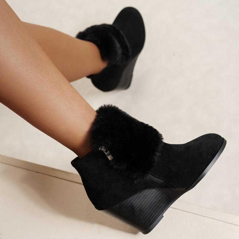 Мода 2024 Зима Новая Верхняя Одежда Женские Большие Волосатые Ботинки Голые Ботинки Круглый Носок Толстый Нижняя Часть Скошенный Каблук Теплые и Удобные Модные Ботинки