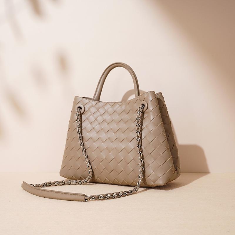 Кожаная новая женская сумка через плечо плетеная сумка сумка большой вместимости женская универсальная нишевая высококлассная сумочка