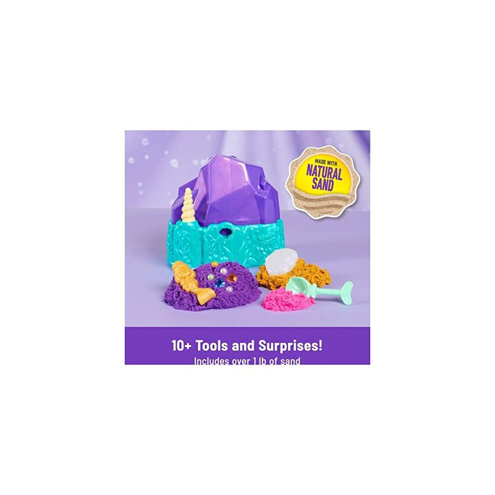 Kinetic Sand, Mermaid Crystal Playset, 481g of Play Sand, Gold Shimmer Sand, Storage and Tools, Sensory Toys for Kids Aged 3 and up