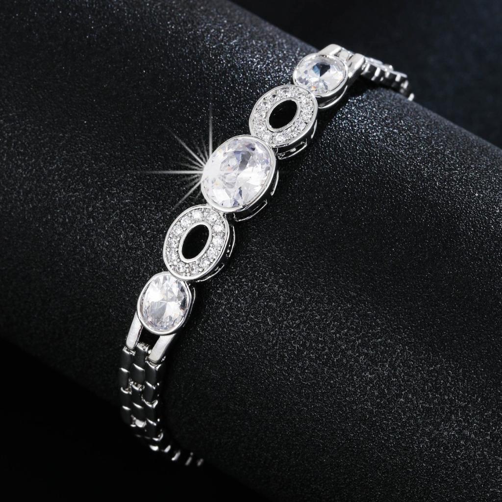 Fashion Design Classic Simple Cold Style Inlaid Zircon Elegant Adjustable Bracelet