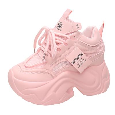 Модные женские кроссовки на высокой платформе, новые летние туфли на танкетке высотой 9,5 см, толстая подошва, кожаные туфли, осенние дышащие сетчатые кроссовки для женщин