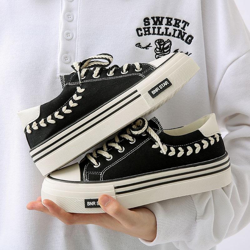 Hot Sell Women’s Casual Shoes 2024 News Lace-Up Vulcanize Shoes for Womens Fashion Comfortable Women‘s Falts Zapatillas De Mujer