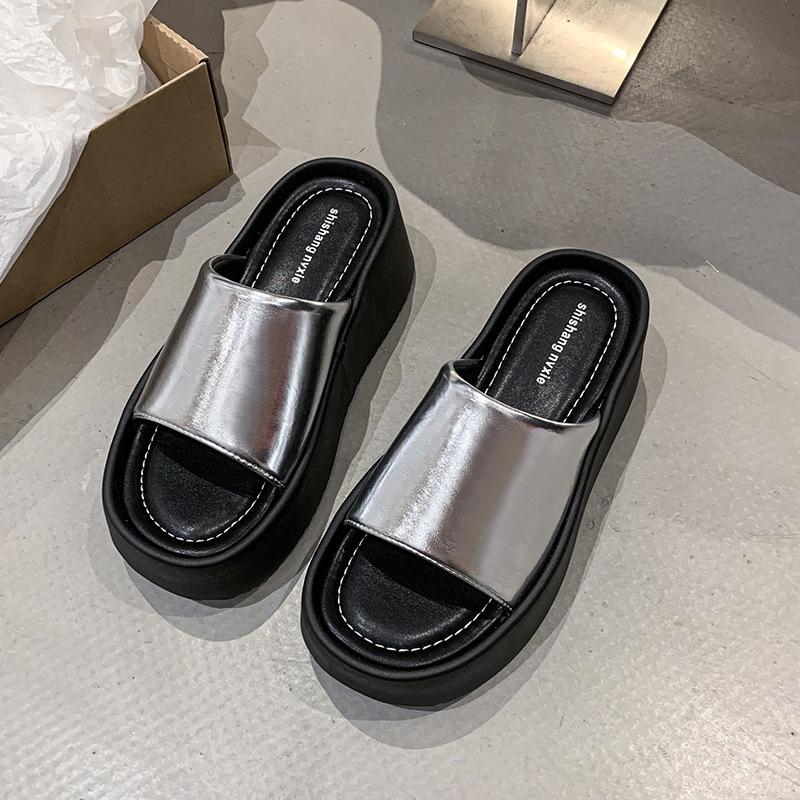 One Word Red Heightening New Women's Shoes 2025 Platform Slippers Women's Summer Leisure Subnet Outer Shoes Sandals