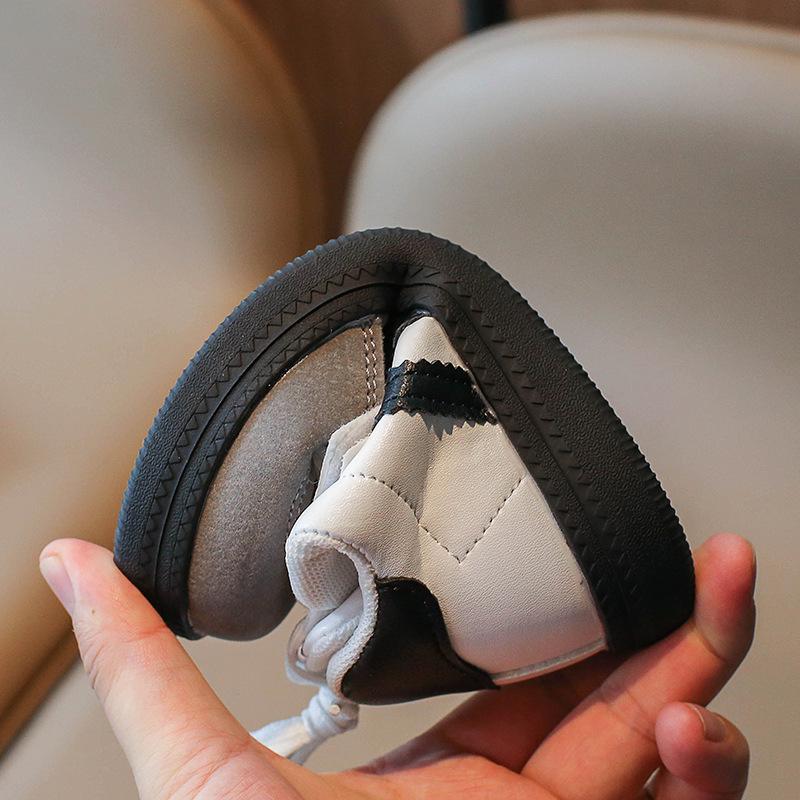 Корейские студенческие кроссовки весна-осень 2024 года — стильная универсальная повседневная спортивная обувь для девочек