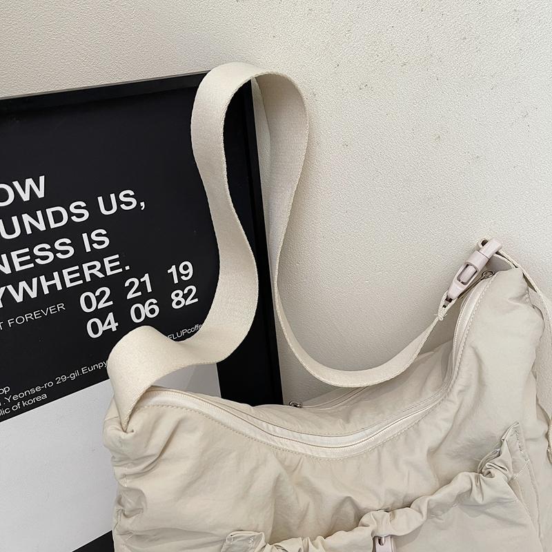 Nylon Crossbody Bag Women's Lightweight Large Capacity Shoulder Bag Commuter Dumpling Bag