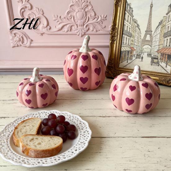 Valentine Day Home Decor Pink Ceramic Pumpkin with Heart Pattern, Artificial Figurine, Figurine Set Fall Tabletop Ornaments for Harvest, Thanksgiving,
