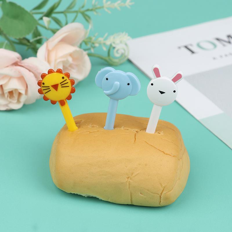 10Pcs Mini Animal Farmkids Fruit Fork Cartoon Snack Cake Dessert Food Toothpick