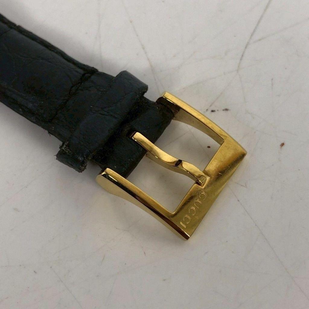 Б/У GUCCI Часы Gucci Кварцевые Винтажные Черные Черный Золото Золотой Распродажа SALE Очень Популярные Высшего Качества Шедевр Отличные Роскошные Специальные Тщательно Отобранные