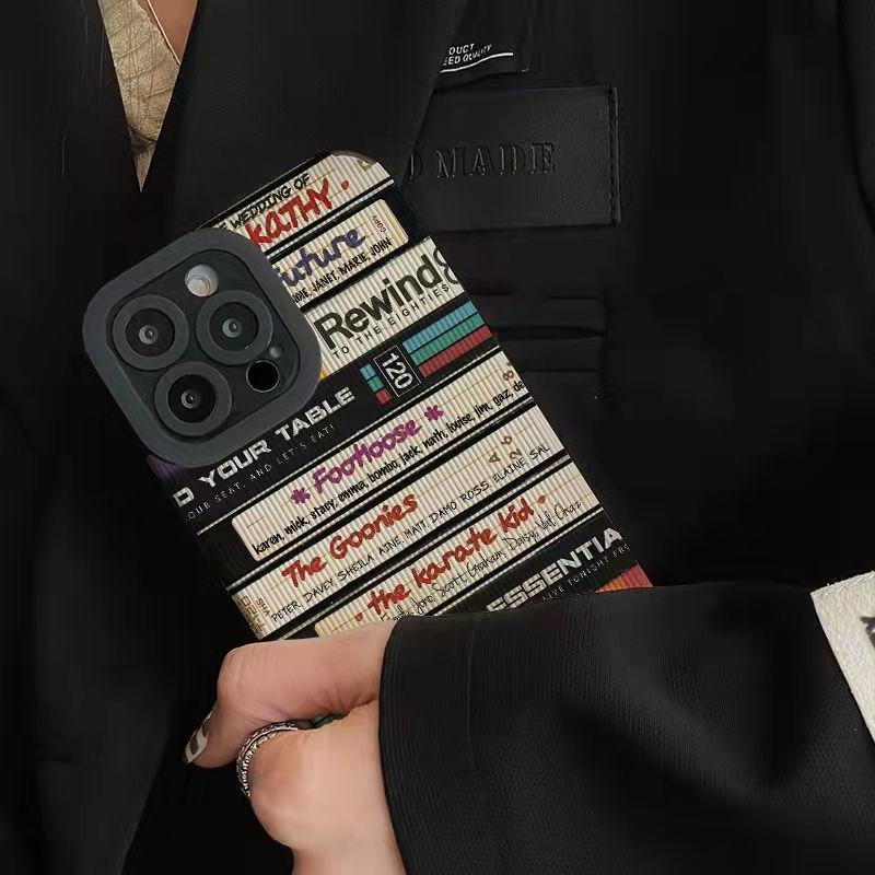 Fashion English Letter Joint Phone Case For iPhone 12 13 11 14 15 Pro Max Mini SE 7 8 Plus X XS XR Silicone Shockproof Cover