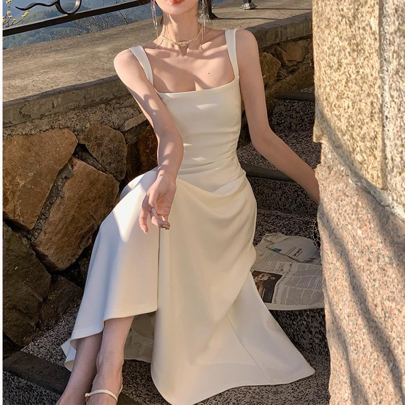 Милое и модное женское летнее платье с заниженной талией и тонким французским платьем на бретельках. Женская юбка-трапеция.