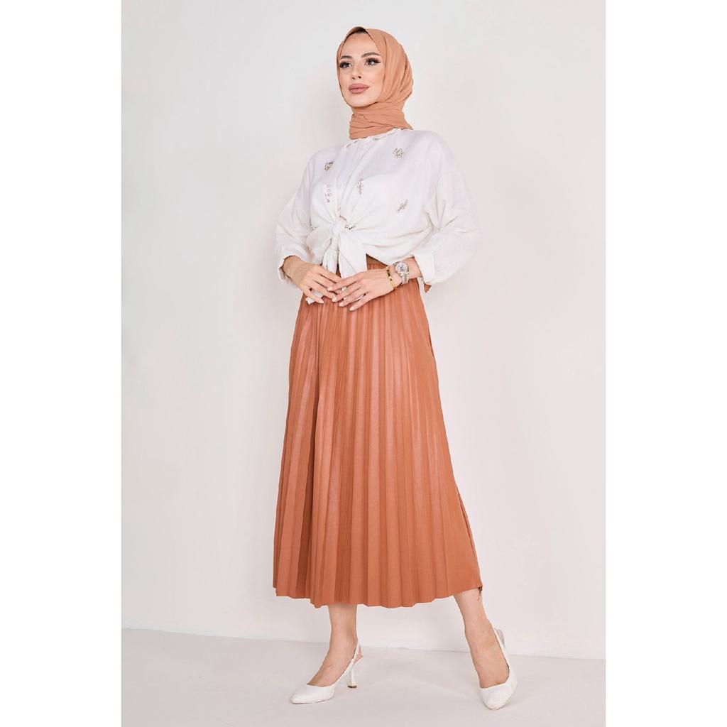 Однотонная женская черная плиссированная юбка среднего размера — 23036