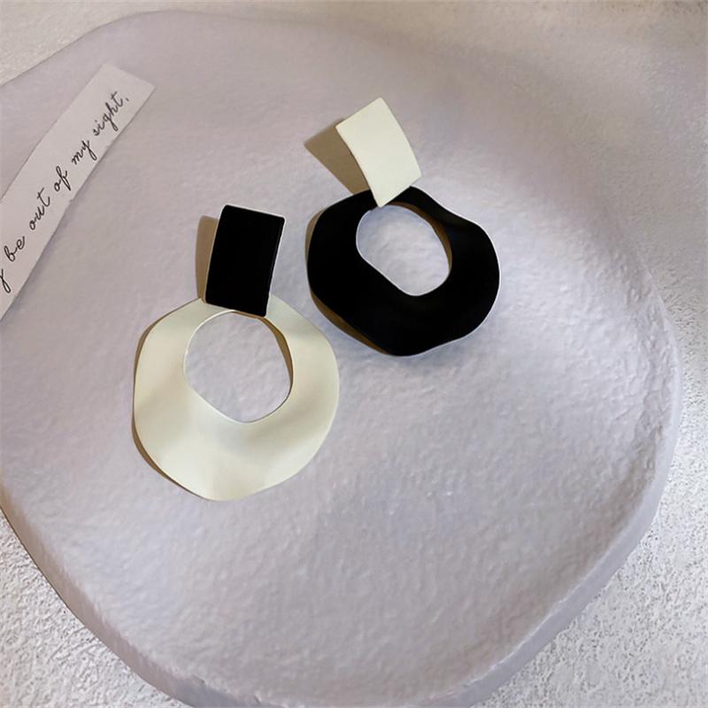 Новые модные геометрические нерегулярные круглые серьги-подвески для женщин и девушек, подарок, сладкие ювелирные изделия оптом