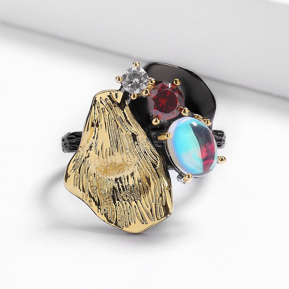 Fashion Moonstone Ring New Black Gold Jewelry with Red Zircon Jewelry