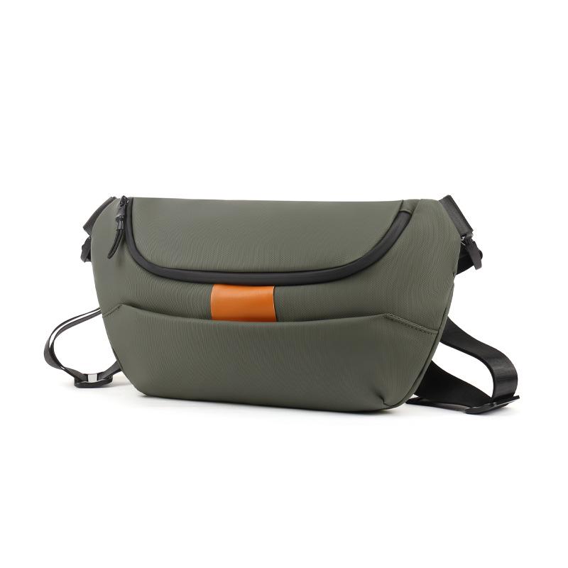 Многофункциональная дорожная и спортивная сумка через плечо