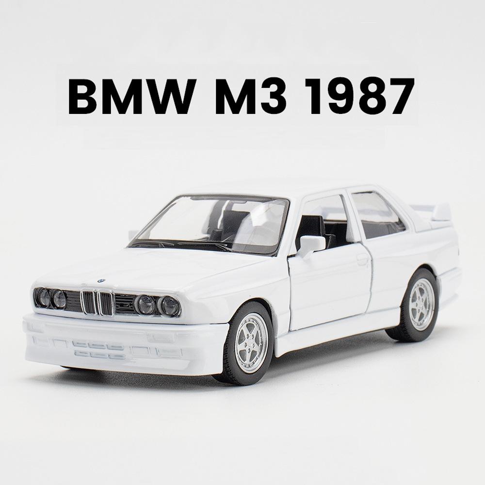 1:36 BMW M3 1987 Car Models Alloy Die-Casting Toys With 2 Doors Opened Pull Back Function Vehicle Toy For Kids Children's Gifts