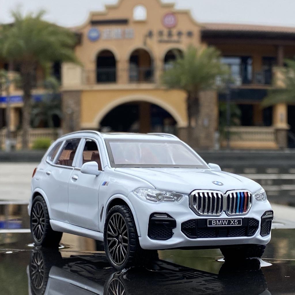 High-quality 132 Bmw X5 Diecasts Toy Car Ideal For Office And Home Decoration