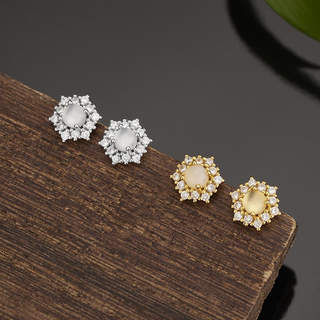 Комплект из платины с круглыми когтями, посеребренная 925 пробы, с серьгами-гвоздиками из натурального зеленого халцедона, изысканные темпераментные серьги