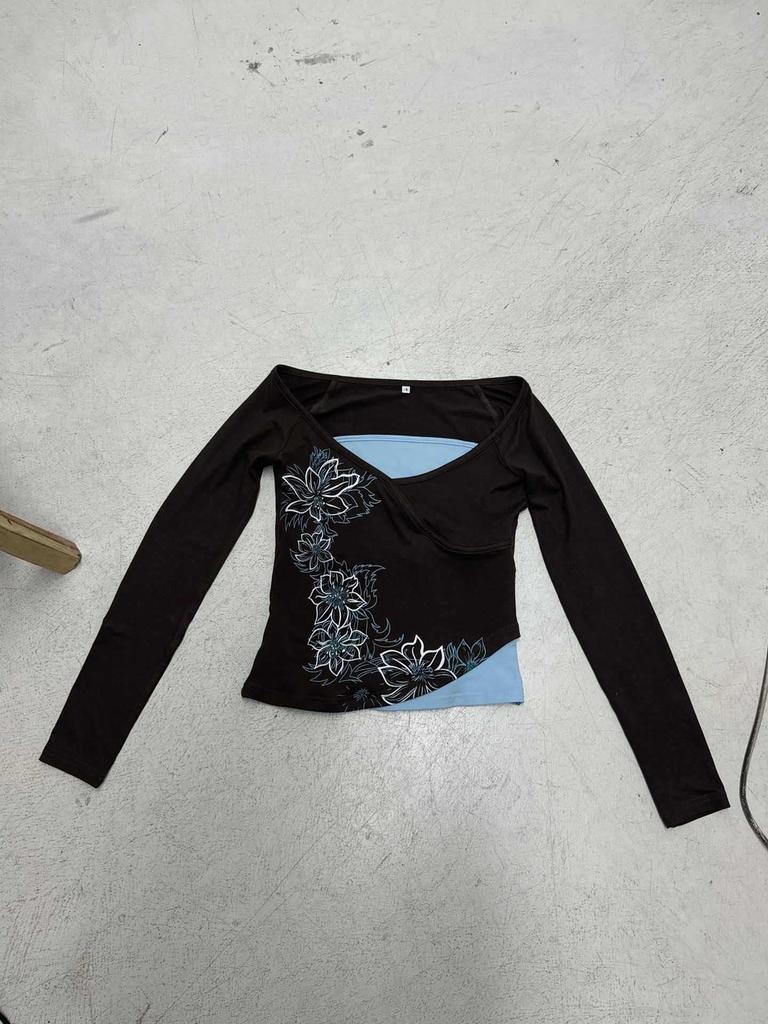 Осень 2025 Американский ретро Блок цветов Комплект из двух предметов Облегающая женская футболка