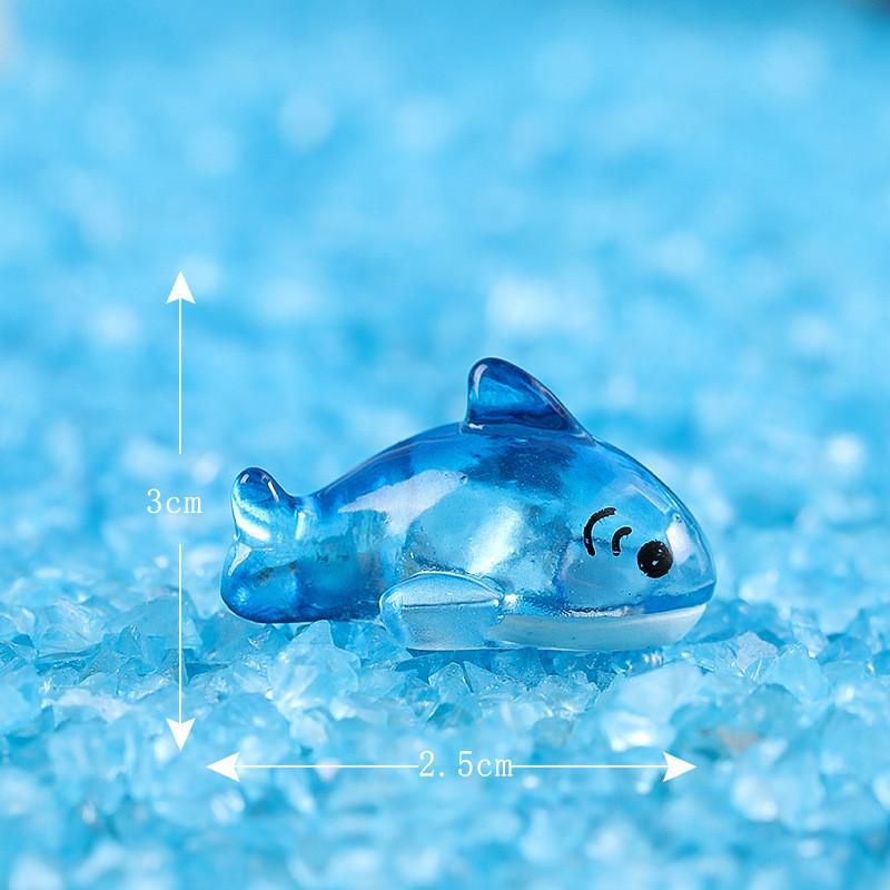 Cute And Playful Resin Shark Miniatures For Fairy Garden Or Aquarium Decorations
