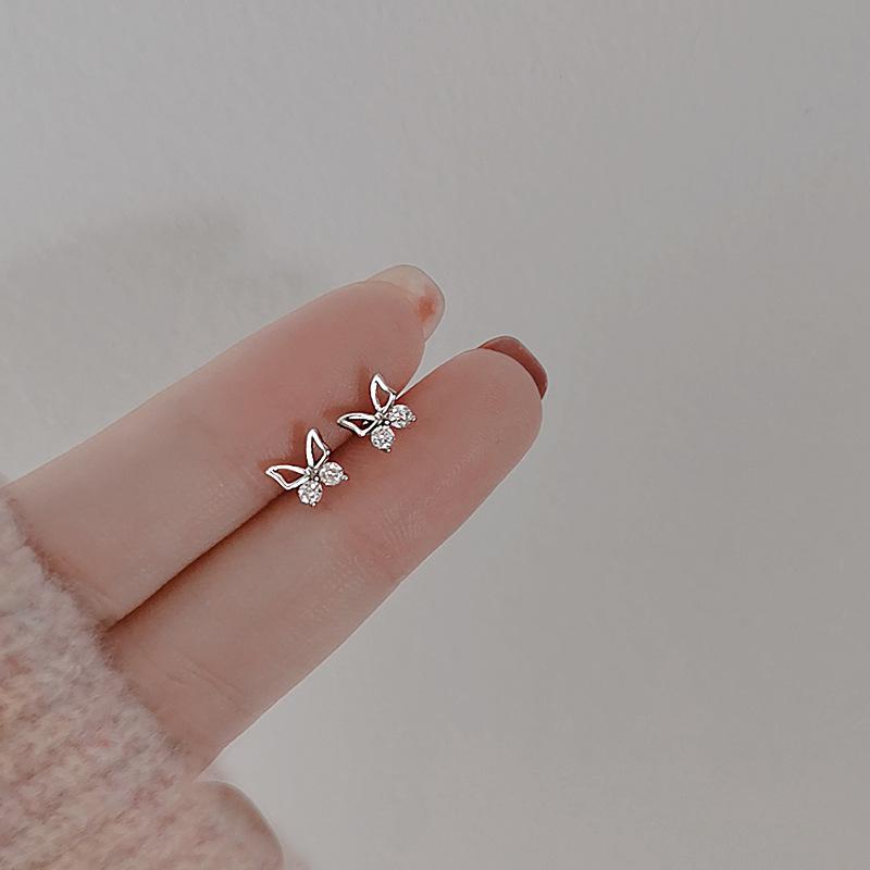 Fashion Cute Silver Color Butterfly Ball Stud Earrings For Women Girls Simple Design Small Earrings Jewelry Accessories Gifts