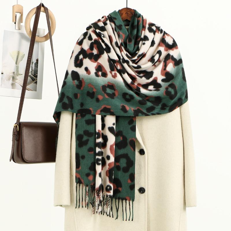 New Leopard Print Women's Scarf Fashion Classic Cashmere Fringed Thickened Warm Shawl Versatile Warm Scarf