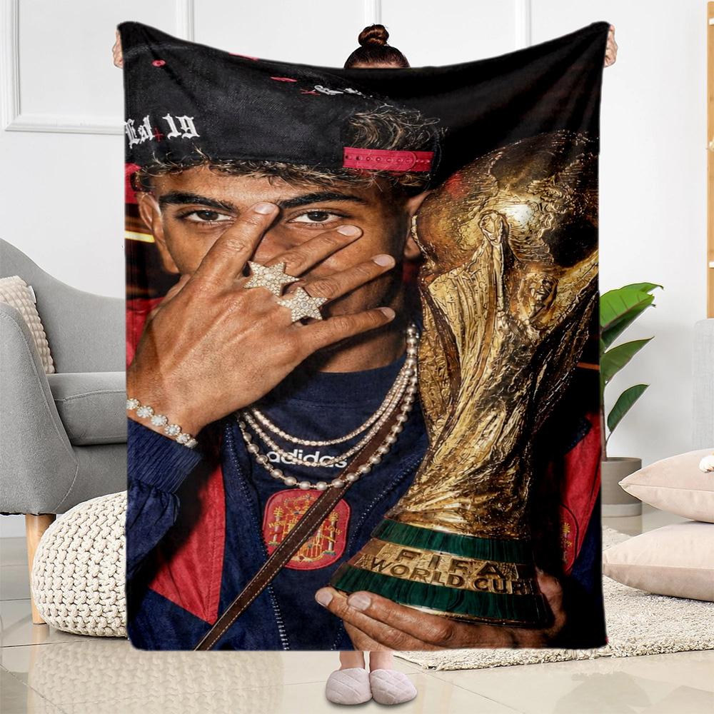 Lamine Yamal's Spain's Golden Moment Blanket Ultra-Soft Suitable for Picnics Bedding Bed All-Season Use Stylish Decor Birthday Christmas Gift Blanket