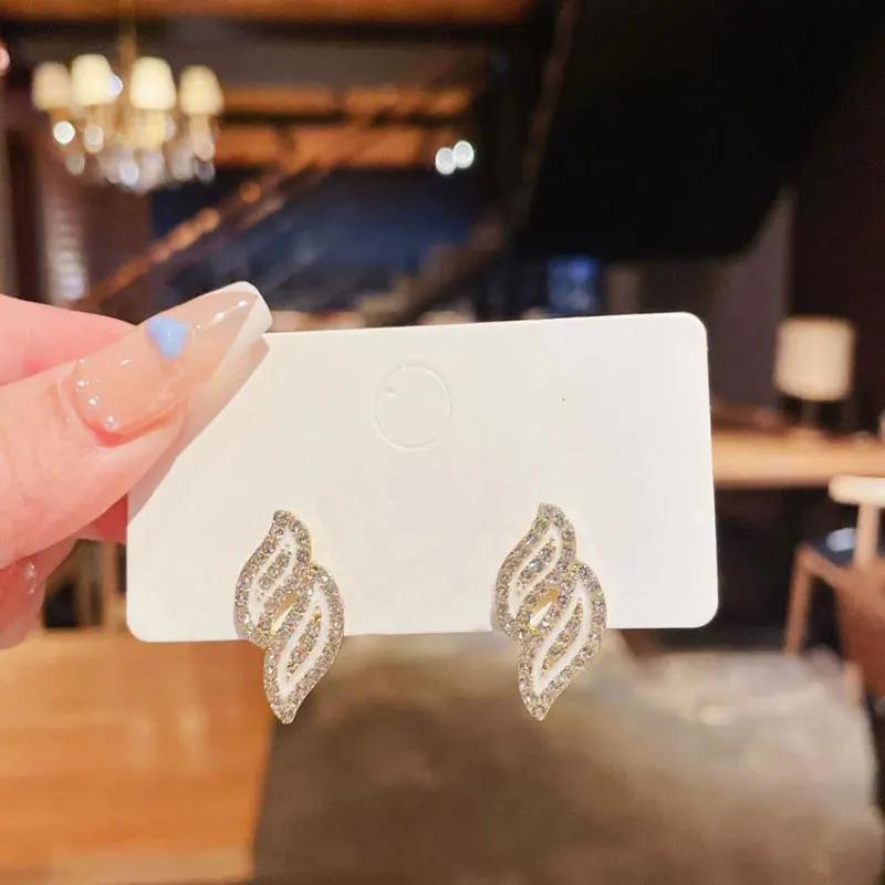 Серьги-гвоздики в форме листа со стразами для женщин, черные, белые, геометрические, ювелирные аксессуары
