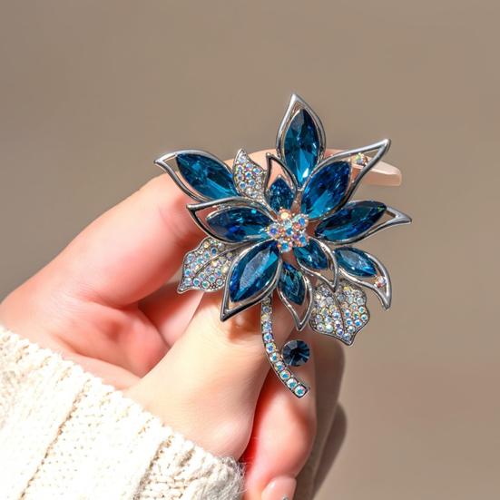 Flower Brooch Rhinestone Decor Hollow Out Formal Suit Coat Collar Hat Scarf Clothes Pin Prom Party Garment Jewelry.
