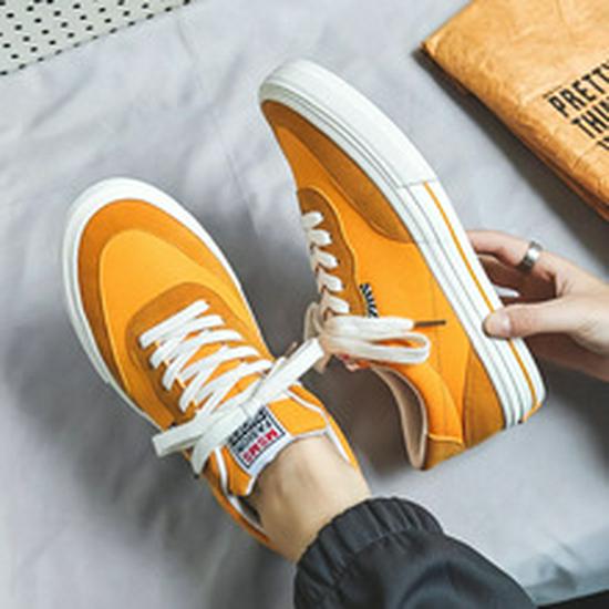 Douchuan Retro Canvas Checkerboard Low-Top Sneakers for Women and Couples