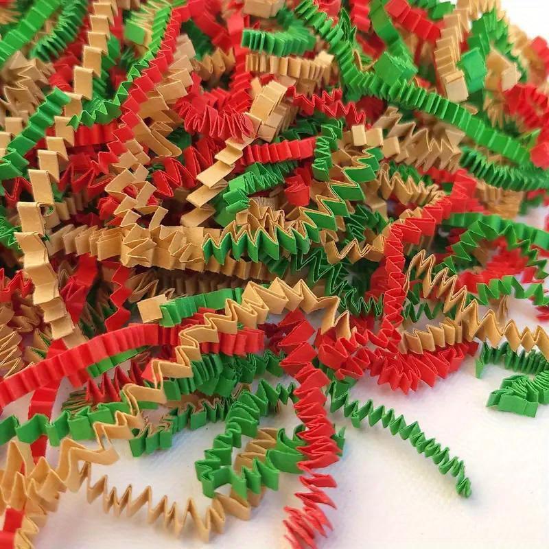 1 упаковка гофрированной бумаги: Наполнитель из измельченной бумаги 17,64 унций, красный, крафт и зеленый — идеально подходит для упаковки и наполнения подарочных корзин