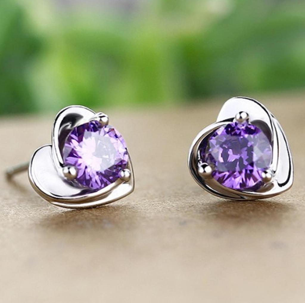 Очаровательные серьги в форме сердца для женщин: Мило и элегантно