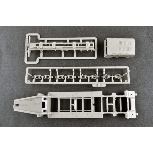Trumpeter 1/72 MAZ-537G Tractor & ChMZAP 5247G Semi-Trailer Plastic Model Kit 07194