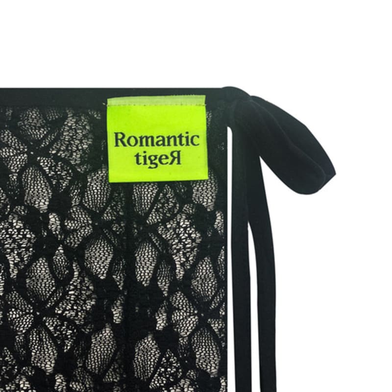 Романтичные чулки до колена с тигровым кружевом и лентой (черный)