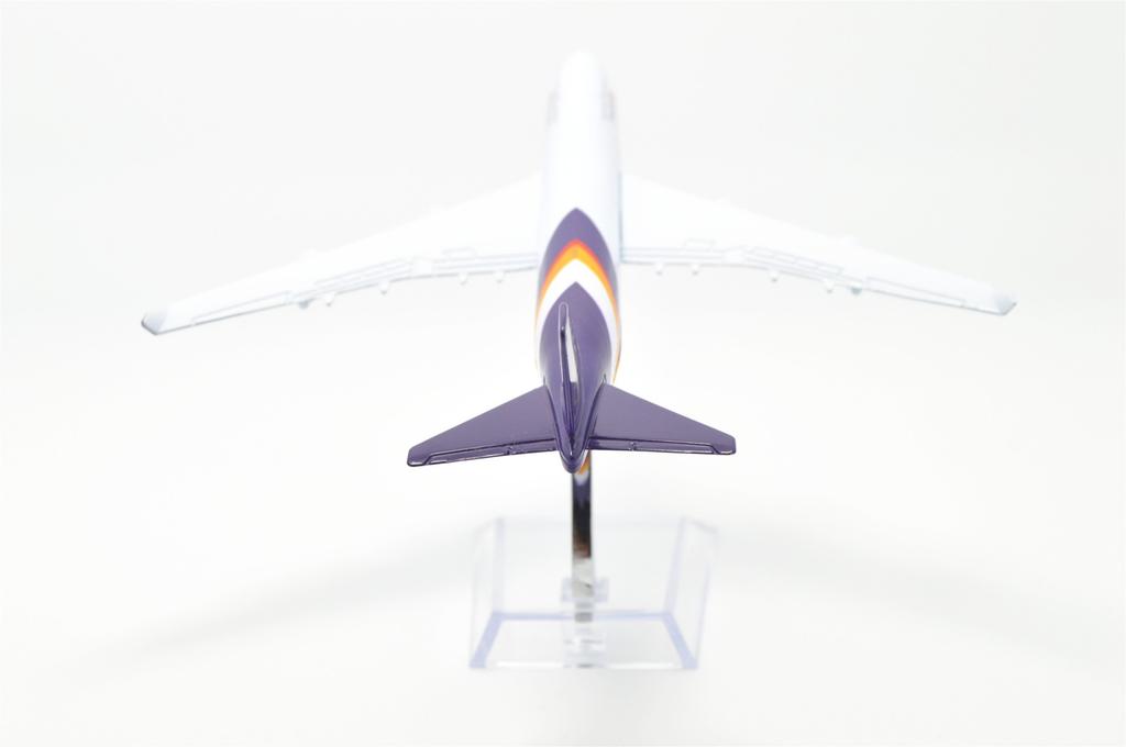 ДИНАСТИЯ ТАН 16 см Модель самолета Thai Airways B747 из сплава 1/400