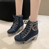 Новые женские джинсовые кроссовки на танкетке, ботинки на платформе, новая повседневная вулканизированная обувь, модная женская модная обувь на боковой молнии, 2024