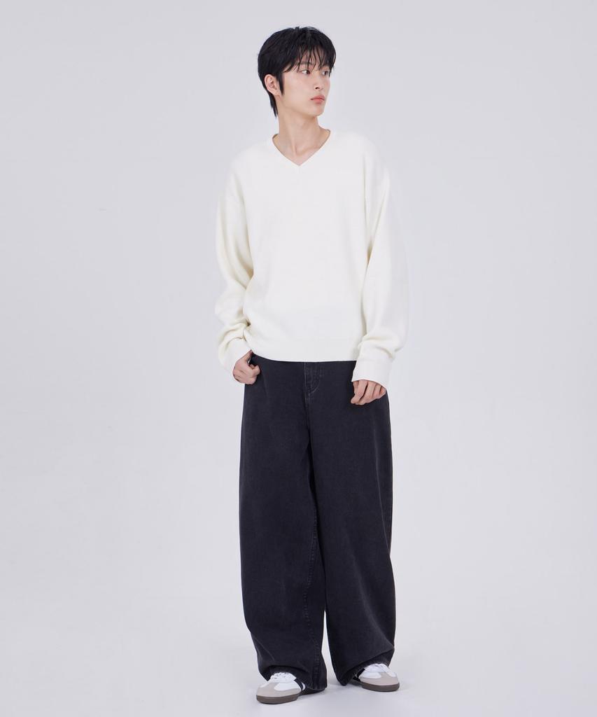GLW Minimal V-Neck Crop Knit Ivory
