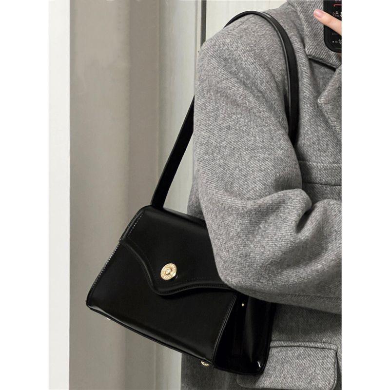 IELGY High quality underarm bag women's foreign style all-match shoulder messenger bag