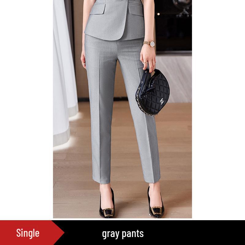 Женский профессиональный костюм в стиле богини: Модная формальная одежда для офиса и бизнеса