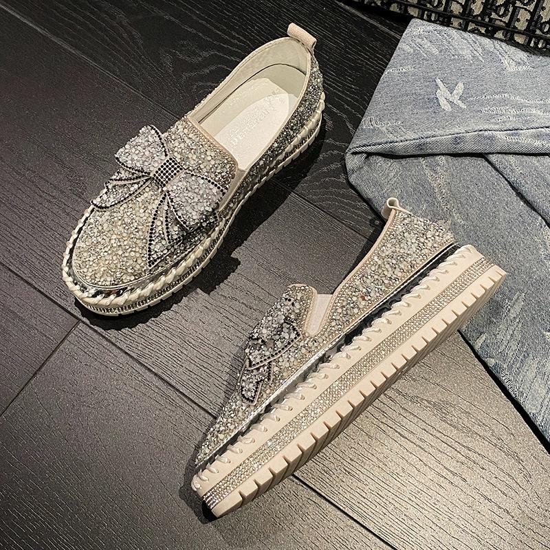 Женские туфли на плоской подошве с заклепками, кожаные мокасины в стиле панк, женские туфли на плоской подошве, туфли с круглым носком для женщин, размер плюс 44