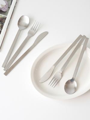 Kamomekitchen [1+1] Плиссированный набор столовых приборов из нержавеющей стали, 6 шт. (Ложка, Вилка, Нож)