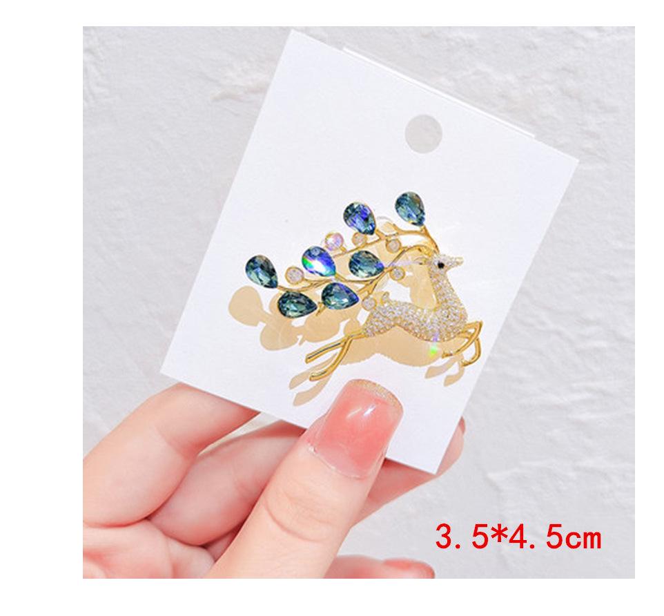 Элегантная брошь в виде оленя из синего кристалла — модный аксессуар в стиле знаменитостей