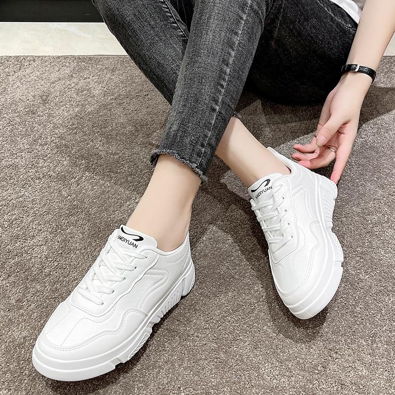 Fashion Women Sneakers Leather Casual Shoes Lace-Up Trainer Lightweight Walking Sneakers Zapatillas 2024 Women's Vulcanize Shoes