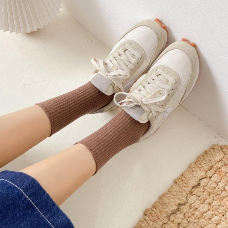 1/3/4/6 пар женских однотонных носков средней длины весна и осень корейская версия универсальные носки-гольфы Ins трендовые спортивные носки