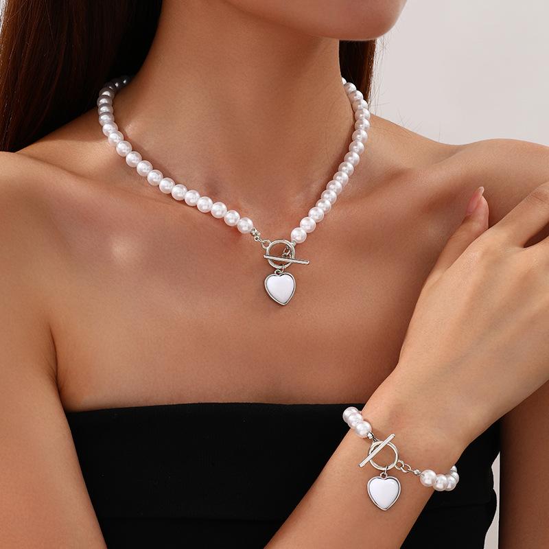 Trend Pearl Bracelet Necklace Set Female Niche High-end Sense Light Luxury Love Collarbone Chain