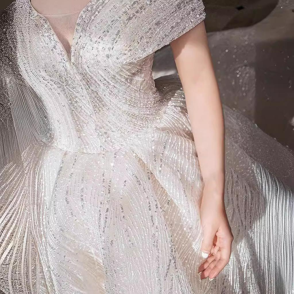 Звездное свадебное платье с V-образным вырезом - Роскошное платье в стиле Одри Хепберн, Сверкающее бальное платье принцессы с длинным шлейфом